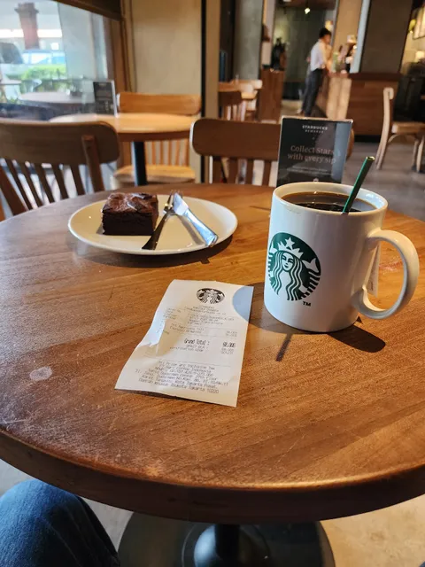 Starbucks Kartika Chandra