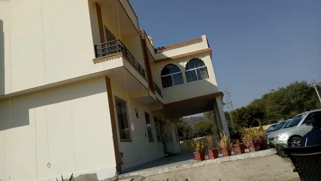 OYO 9973 Hotel Green Valley