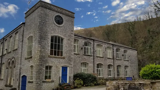 Six Litton Mill - Amazing Water-Mill Apartment