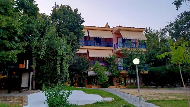 Rodon House Aparthotel