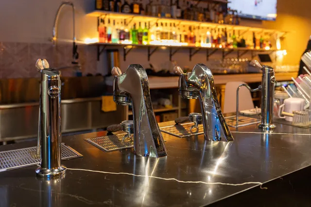 Java Grande Coffee & Craft Cocktails