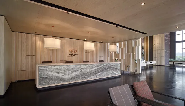 E&O Gallery, Avira Medini Iskandar