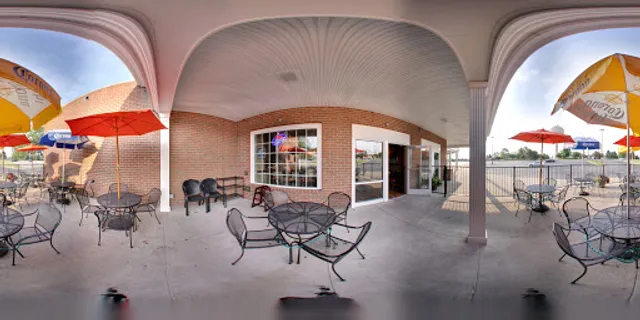 Manhattan Deli Bar & Grille