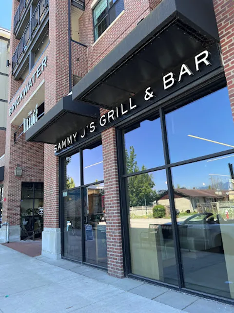 Sammy J's Grill & Bar - Maple Ridge