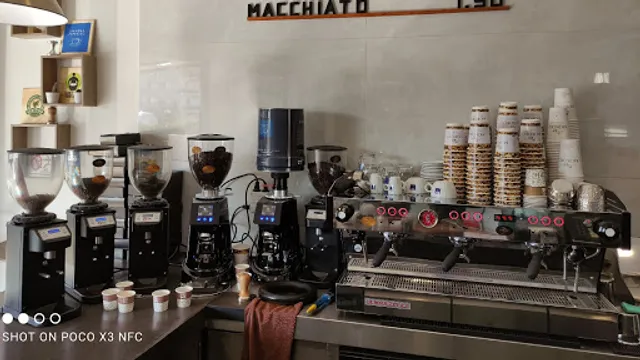 MOKOKO cafe λεωφόρος Πρωτόπαπα 71 Ηλιούπολη