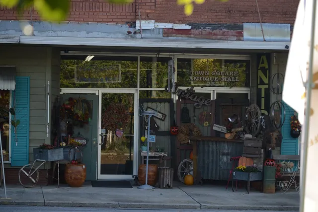 Town Square Antique Mall