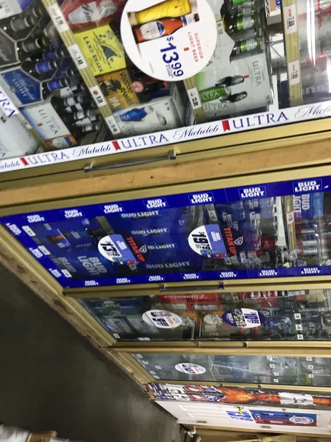 Ben's Lakewood Market