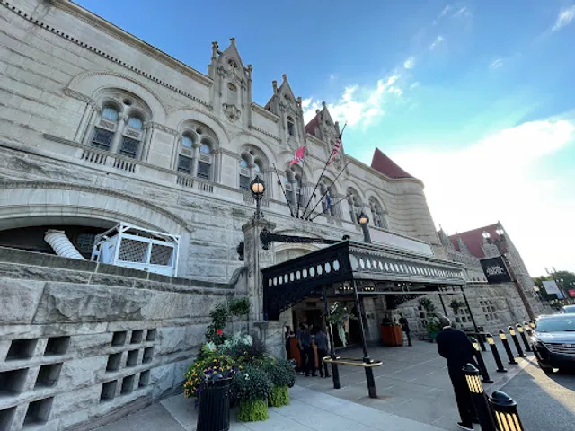 The Market at St. Louis Union Station Hotel