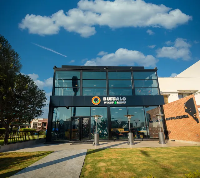 Buffalo Wings & Rings - Erbil