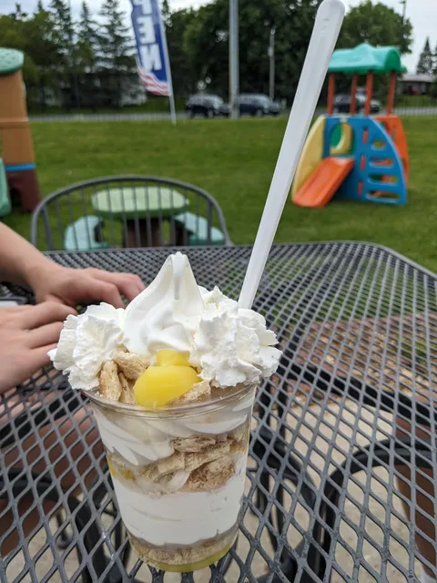 Lilly's Soft Serve & More