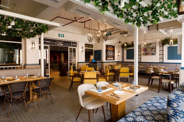 Laidback Cafe - DLF Avenue Saket