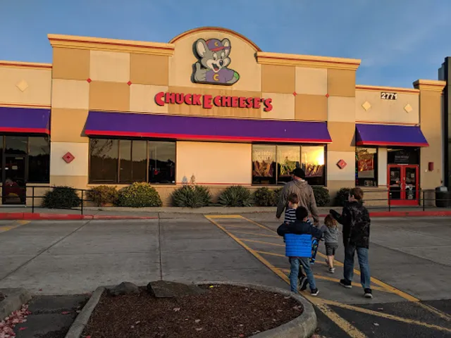 Chuck E. Cheese