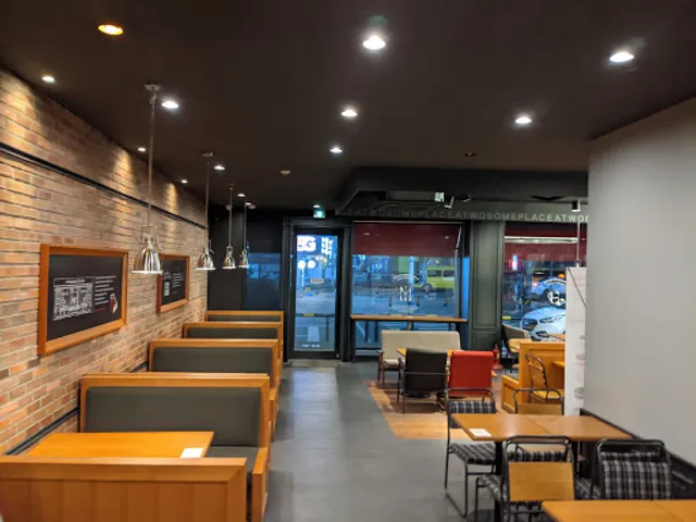 투썸플레이스김해구산점