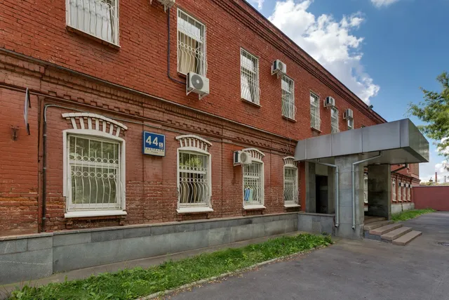 Khostel "Krysha Mira"