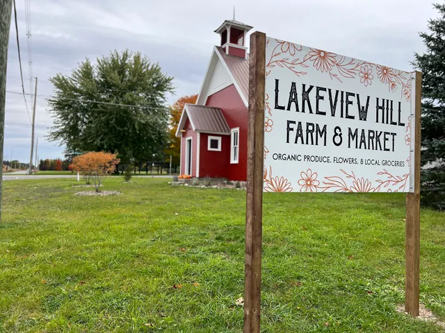 Lakeview Hill Farm & Market