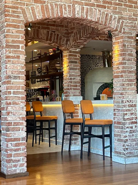 Urth Caffé - Le Prestige