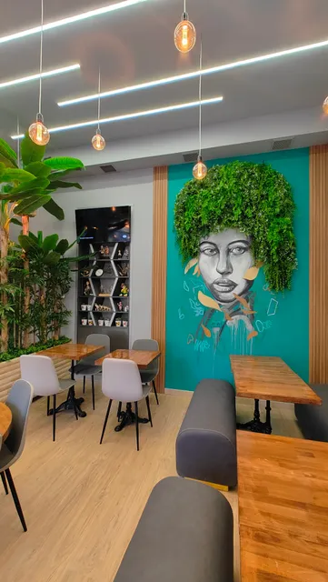 Roses Fastfood & Cafe