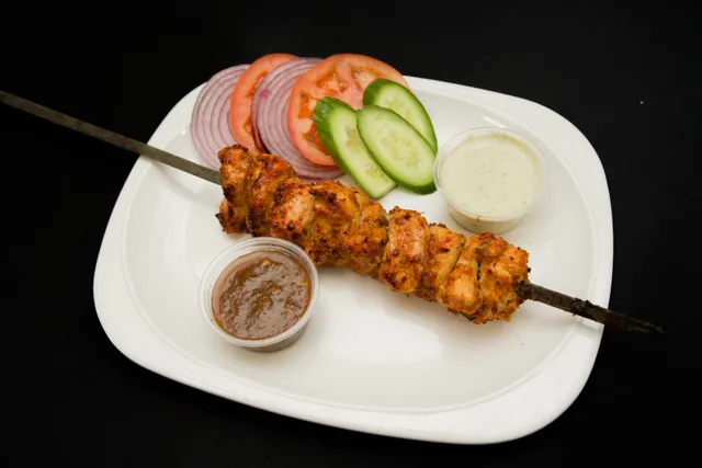 KARACHI BBQ TONIGHT | HALAL PAKISTANI RESTAURANT