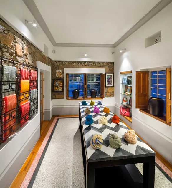 Jaipur Modern - Store & Kitchen