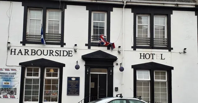 Harbourside Hotel & Studios