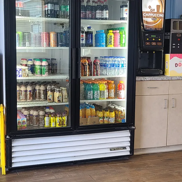 The Hornet's Nest, Daylight Donuts