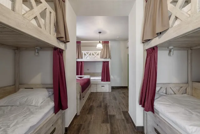 Bon Son Hotel and Hostel