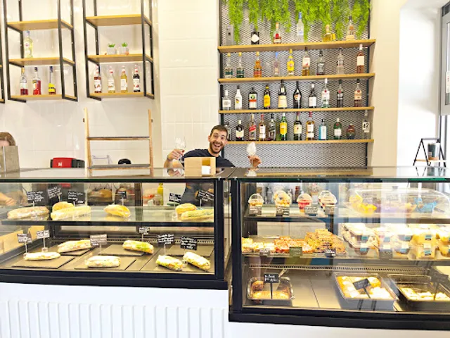 Port…ara Coffee & Brunch