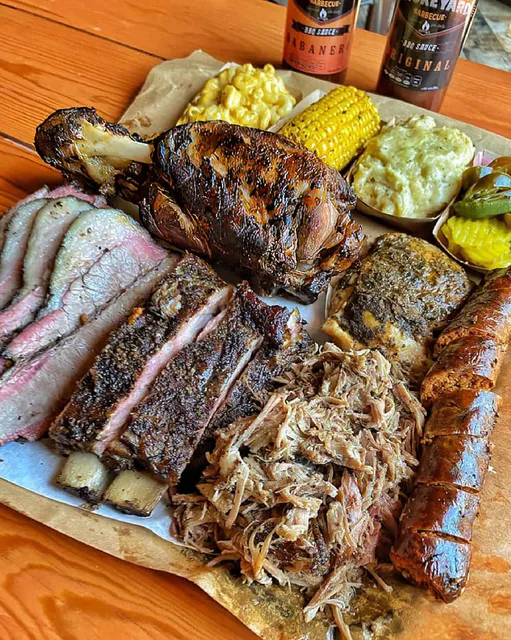 TEXAS SMOKEYARD BARBECUE