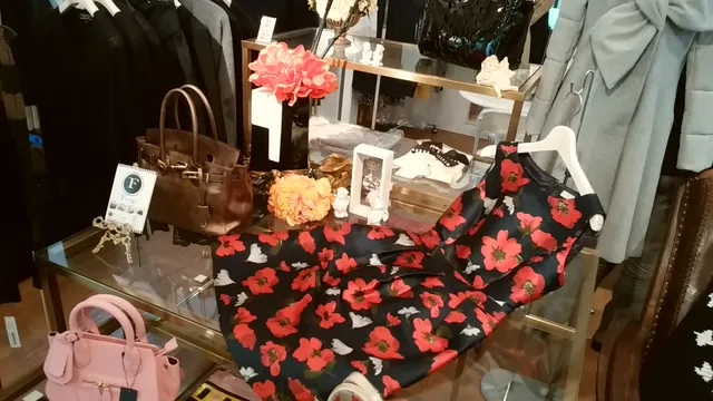 Fleuge泉店 フルージュ