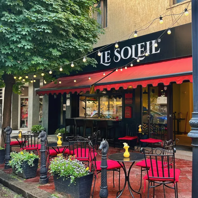 Le Soleil Crepes and Coffee