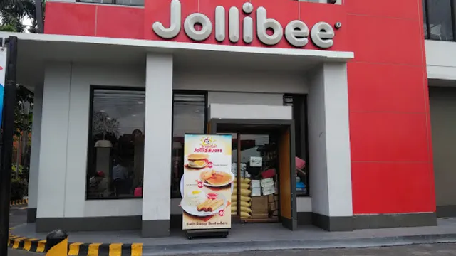 Jollibee Dr A Santos- Soreena
