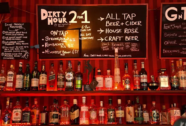 Dirty Velvet Drinkery