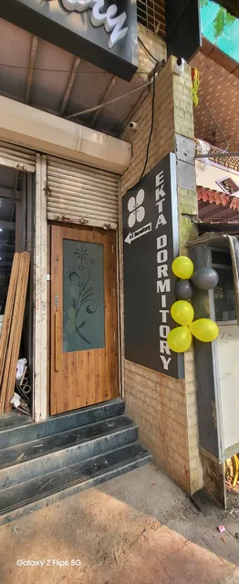 Ekta Dormitory Premium A/C Goregaon West