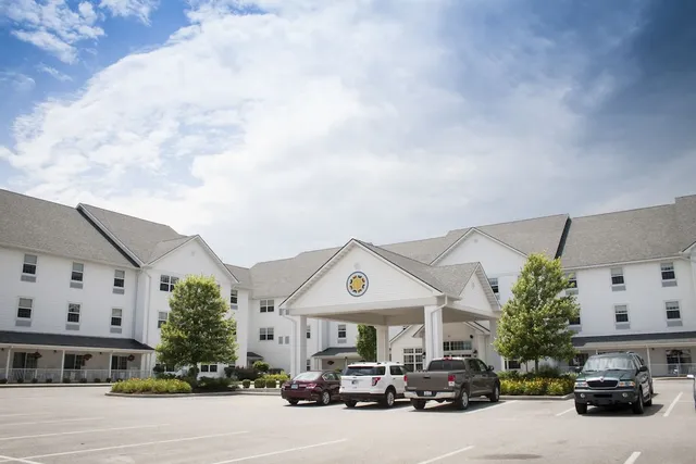 Blue Gate Garden Inn & Conference Center