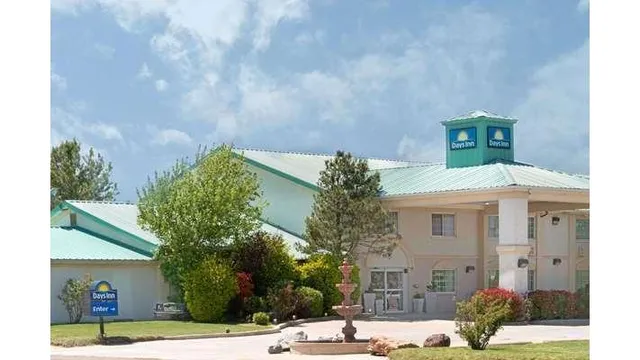 Days Inn by Wyndham Dalhart