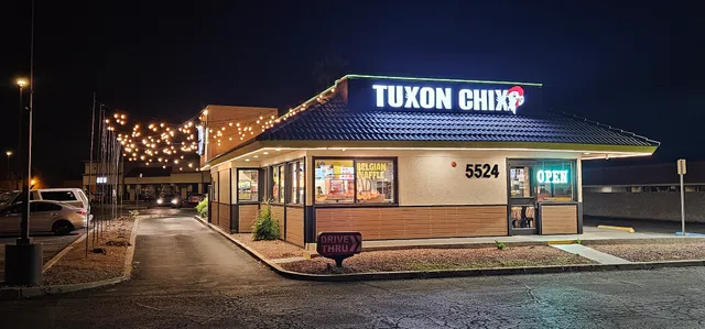 Tuxon Chix