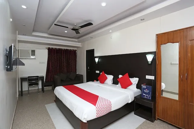 OYO Apartment Palace