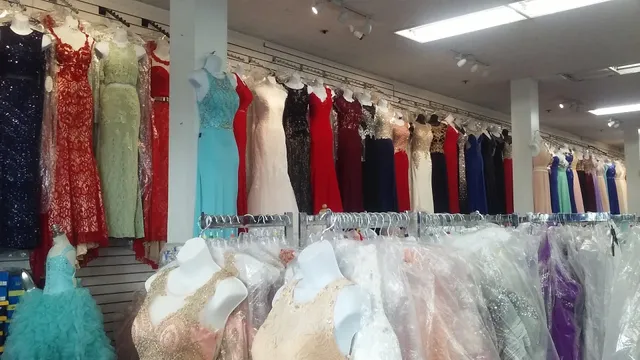 Femme Fresno (Women's Formal Wear & Dresses)