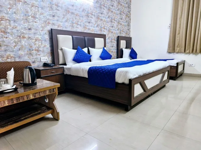 Hotel Mayank Residency