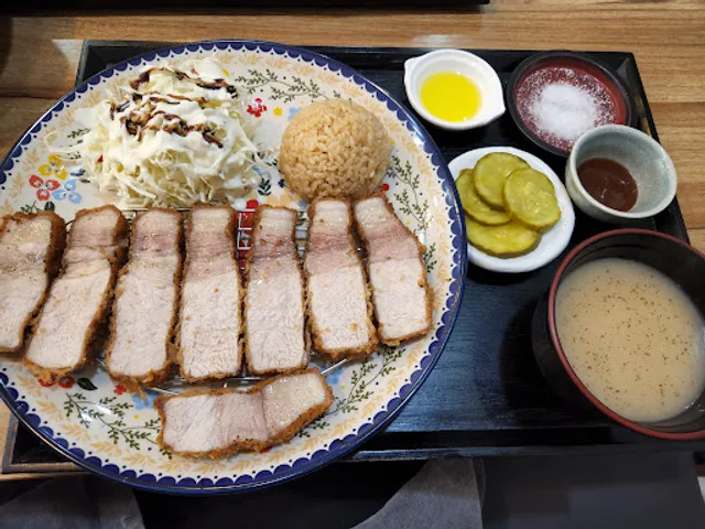 JUNE 궁물떡볶이