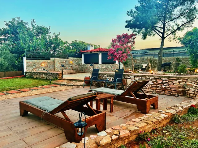 Kalamata Garden Suite