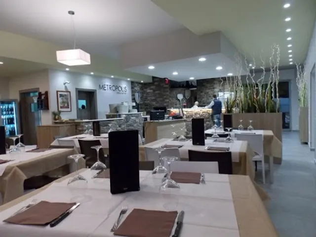 Metropolis Pizzeria