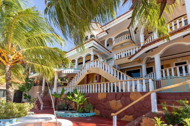 Casa Royal Beach Front