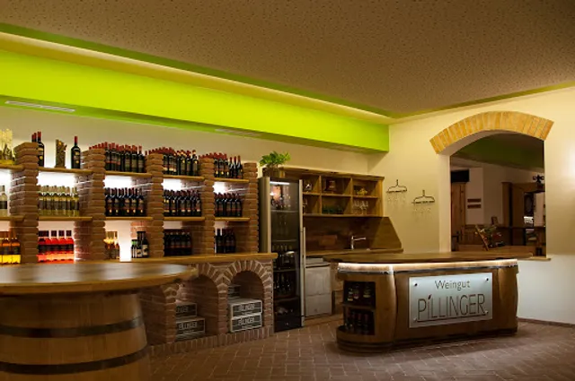Weingut Heurigenschenke Urbanikeller Pillinger