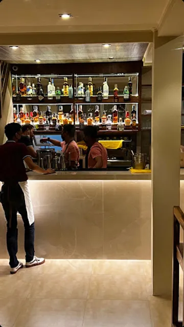 Frania Cafe & Lounge Bar