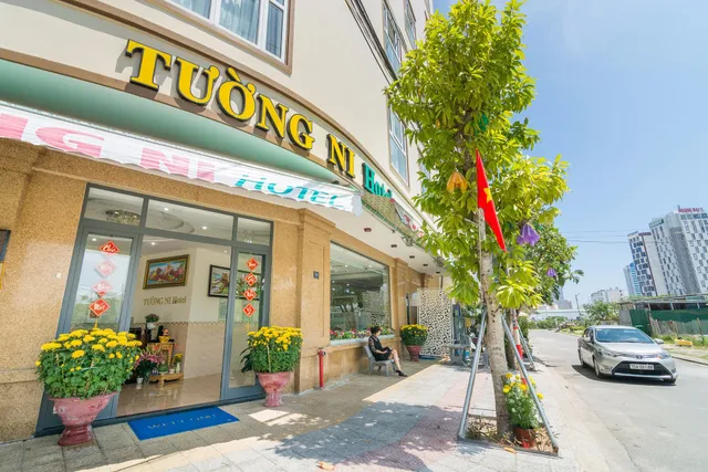 Tường Ni Hotel
