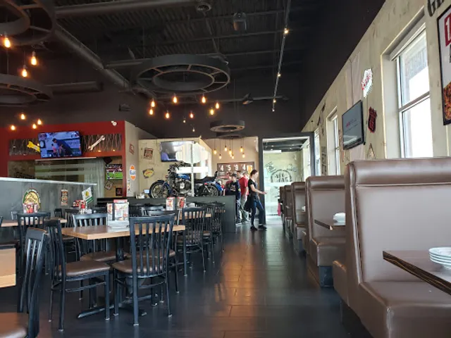 Chuck's Roadhouse Bar & Grill