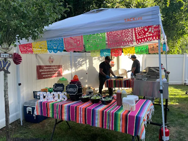 Tacos y Antojitos La Barranca