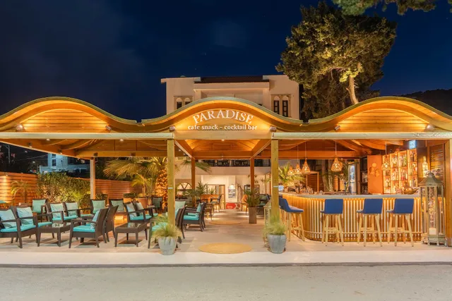 Paradise Hotel-Apartments