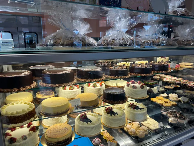 Cousin John's Cafe & Bakery